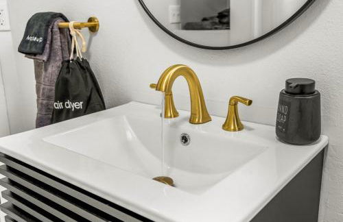 Chic and Cozy Stay in Pueblo - Foto 44