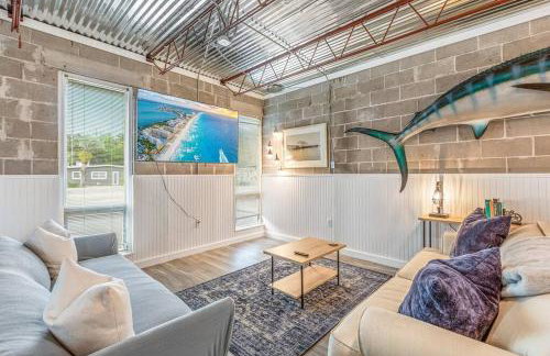 Livin Right Surf Loft: pickleball, basketball, close to the fun - Foto 18