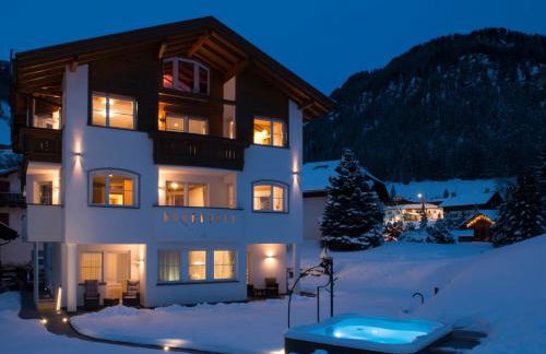 Apartments Antines - Photo 1