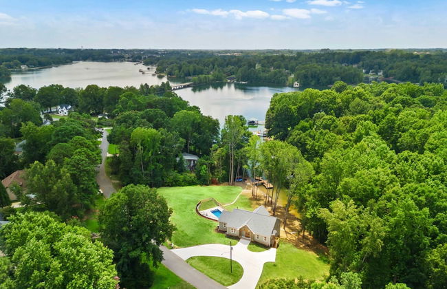 Hideaway Cove Private Dock, Firepit, New Build - Photo 9