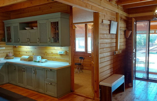 Wooden Villa w Private Garden Orchard -room w AC - Foto 17