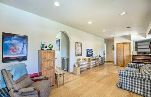 Lakefront Country Home with Waterslide and Trampoline! - Foto 13