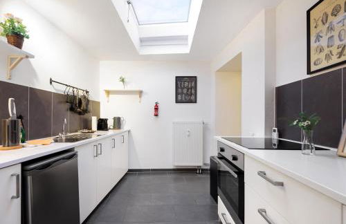 FeWocation Apartments - Central - Near Train Station - Foto 28