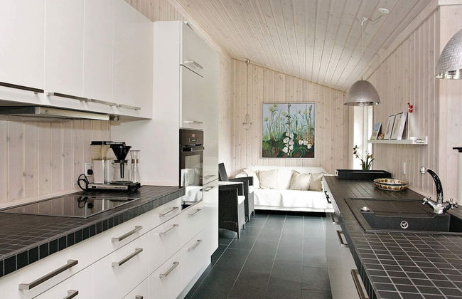 6 Person Holiday Home in Strandby - Foto 4