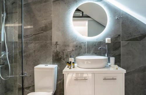 Sofilins Luxury Suite - Photo 12