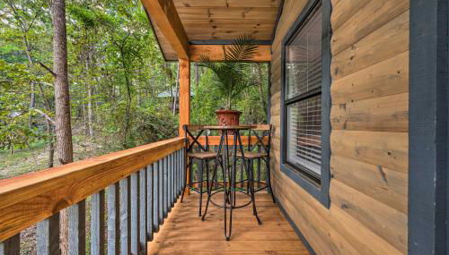 Romantic Broken Bow Cabin with Jacuzzi and Fire Pit! - Foto 3