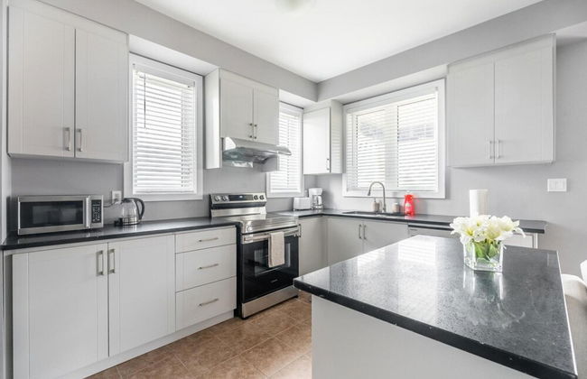 Modern Lakeshore 3BR 3BA TH Free Parking BBQ - Foto 76