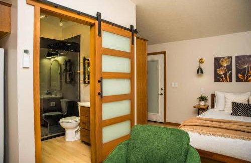 Studio Luxe - 1BR-1BA - Private Patio & Grill - Foto 23