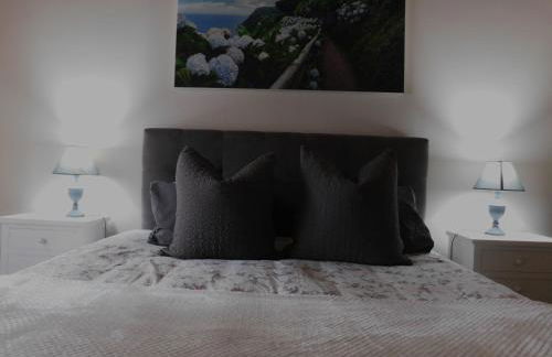 Surf Beach_Santa Barbara Secret Gardens - Photo 17