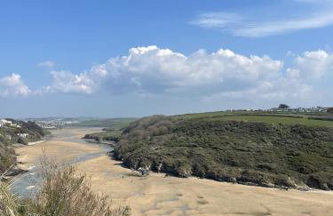 1 Chatsworth Riverscape Apartments - Riverview apartment in great location with free parking overlooking the Gannel just a short walk from Newquays incredible beaches and local amenities - Foto 32