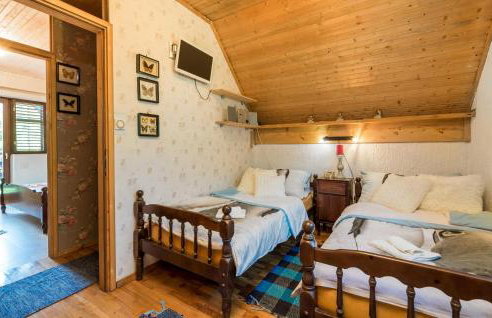 Nice Home In Krivi Put With Wifi - Foto 24