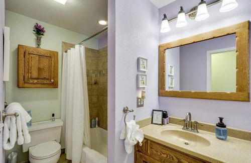 Lakefront and Dog-Friendly Gem in Gravois Mills - Foto 21