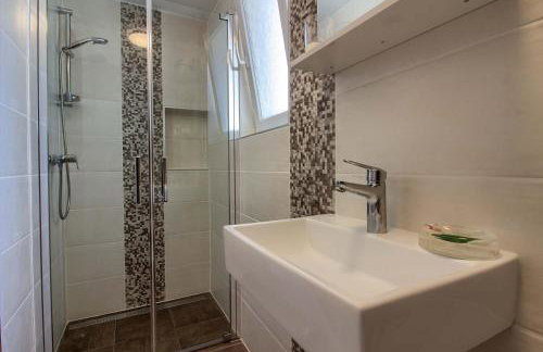 Charming villa Nera with pool and hydromassage near the beach - Foto 29