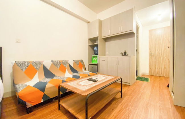 Good And Homey Studio At Candiland Apartment - Photo 10