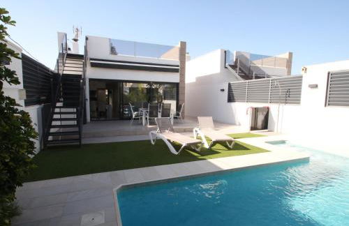 Stylish Villa with pool - Foto 1