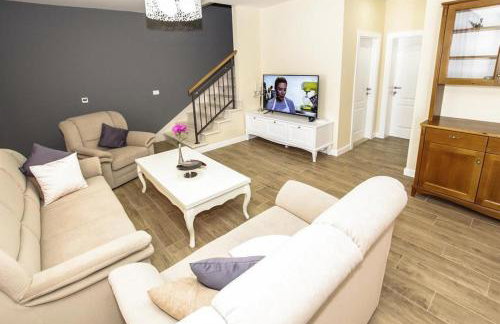 Villa Zara with heated Hydromassage-Pool - Foto 14