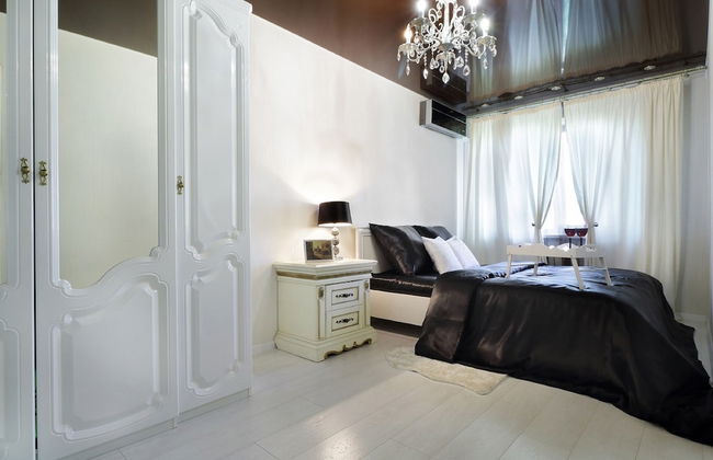 PaulMarie Apartments on Lazo - Photo 11