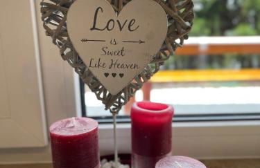 ROSMARIN - Kuschelige Fewo - Romantik & Entspannung im Whirlpool auf privater Terrasse, Ruhe & Hund willkommen - by FerienWohnenAmSee - - Foto 11