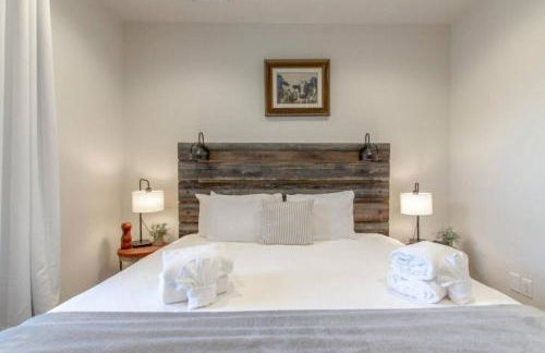 Amazing Amenities and Location - 1 Bedroom Condo - Foto 18