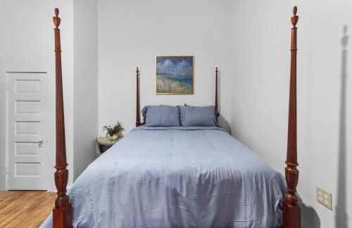 Southern Magnolia House with Porch Swing - Foto 17