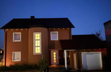 schöne Einliegerwohnung mit Stellplatz - Foto 4