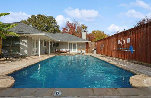 Best of Allen at Fountain Park - 5BD-2BA with Pool - Foto 44