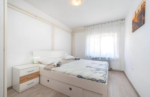 Spacious Holiday Home Joy with pool and playground, Suhovare - Foto 41