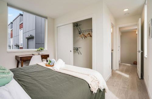 Perch - Urban Reflection 18 - Photo 26