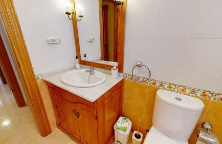 Immaculate Villa with sea views! - Foto 12