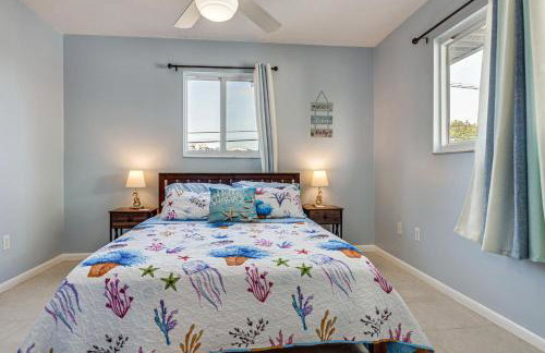 Canal-Front Gem w/ Peekaboo Views in Cudjoe Key! - Foto 14