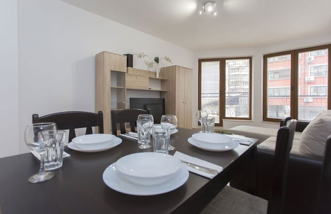 Bright 1bdr Apartment Near Center - Free Parking - Foto 1