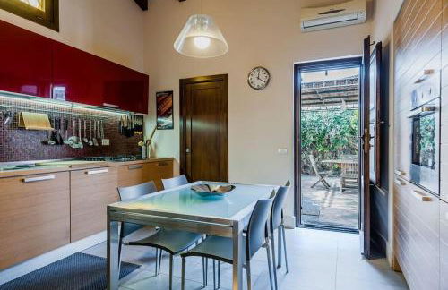 Villa con fascino antico e comfort moderno - Foto 12