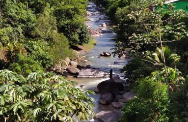 Casa da cachoeira na beira do Rio Sana - Photo 4