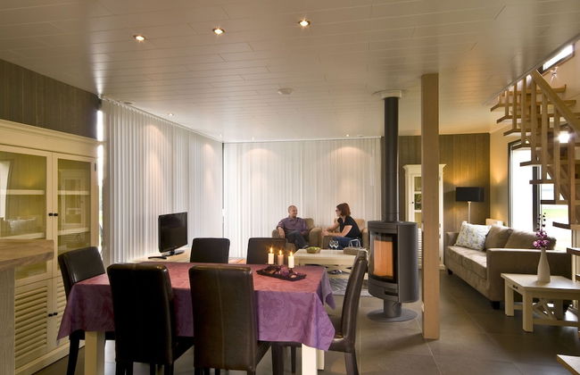 Comfortable Villa With Stove, Located in a Lake Area - Foto 7