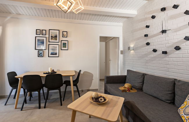 Castello Apartments - Photo 36