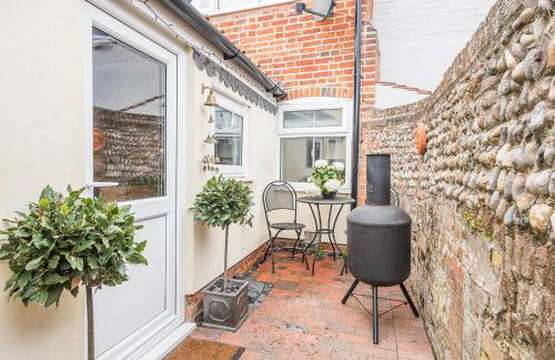 Coachman's Cottage, Wrentham - Photo 20