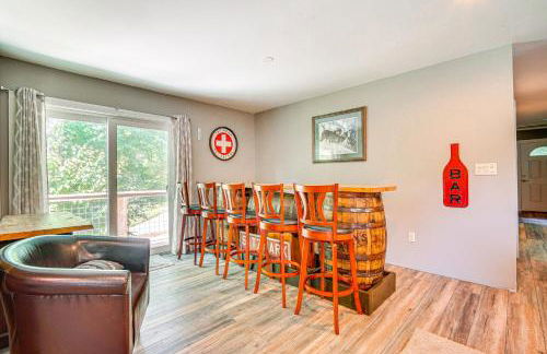 Wilmington Retreat Near Trails, Skiing and Festivals - Photo 2