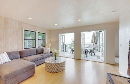 Summerland Home with Beach Supplies Walk to Beach! - Photo 5