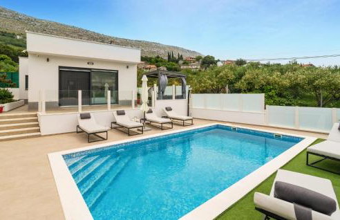 Lovely Home In Srinjine - Photo 12