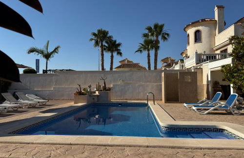 Maikran Premium Fantastic Family Villa with Pool - Foto 47