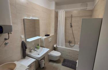 Seaview Deluxe Apartment - Photo 11