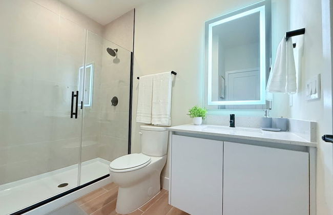 Upstay - Modern Home w Pool in New Development - Foto 22