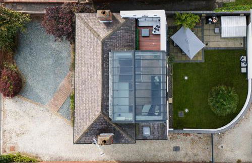 Thrushley Cottage in Wakefield - sleeps 7 - with roof terrace - Foto 6