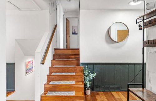 Spacious and Comfy Close to Everything Backyard - Foto 13