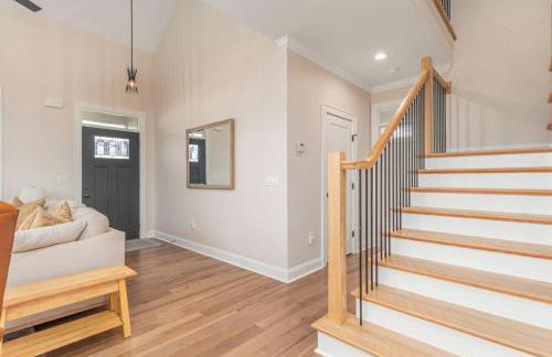 Brand New Modern House - Walk to Main Street - Foto 22