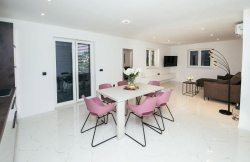 DiDixi Apartments - Photo 3