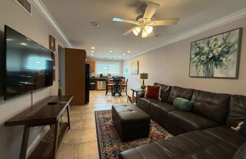 2 bedroom private apt & laundry - Foto 1