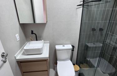 Apartamento ao lado do metrô e praia, 45m2, Tv 55" - Foto 17
