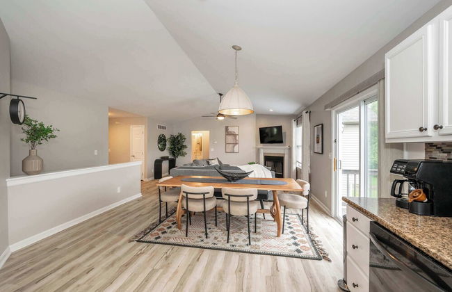 Poolside Paradise Near the Ark - Foto 46