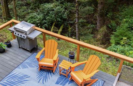 Peaceful Treehouse-Style Stay with Sauna Fire Pit Forest Views Near the Coast The Treehouse by AvantStay - Foto 37